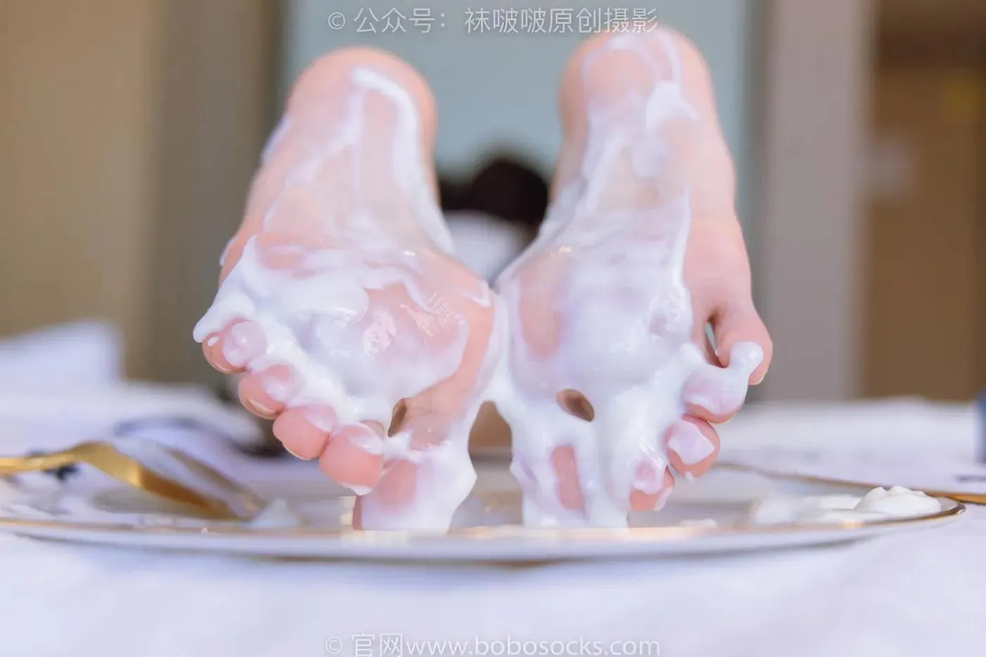[BoBoSocks袜啵啵]NO.180 苏苏-高跟鞋、肉丝、裸足、踩酸奶剧情 [161P]插图6